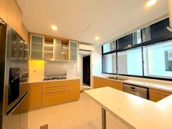 The Colonnade (D10), Condominium #547390931